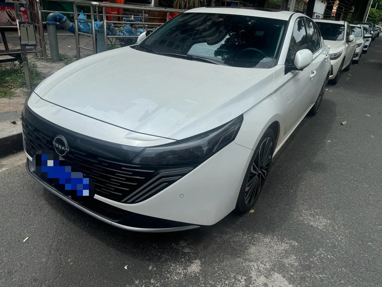 Открыть галерею: Nissan 2026 Teana 2.0T Stepless Hongmeng Cockpit Flagship Automatic Gear