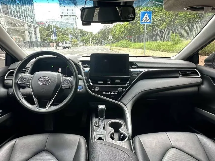 Toyota 2023 Camry Dual Engine 2.5HG Stepless Deluxe Automatic Gear 8