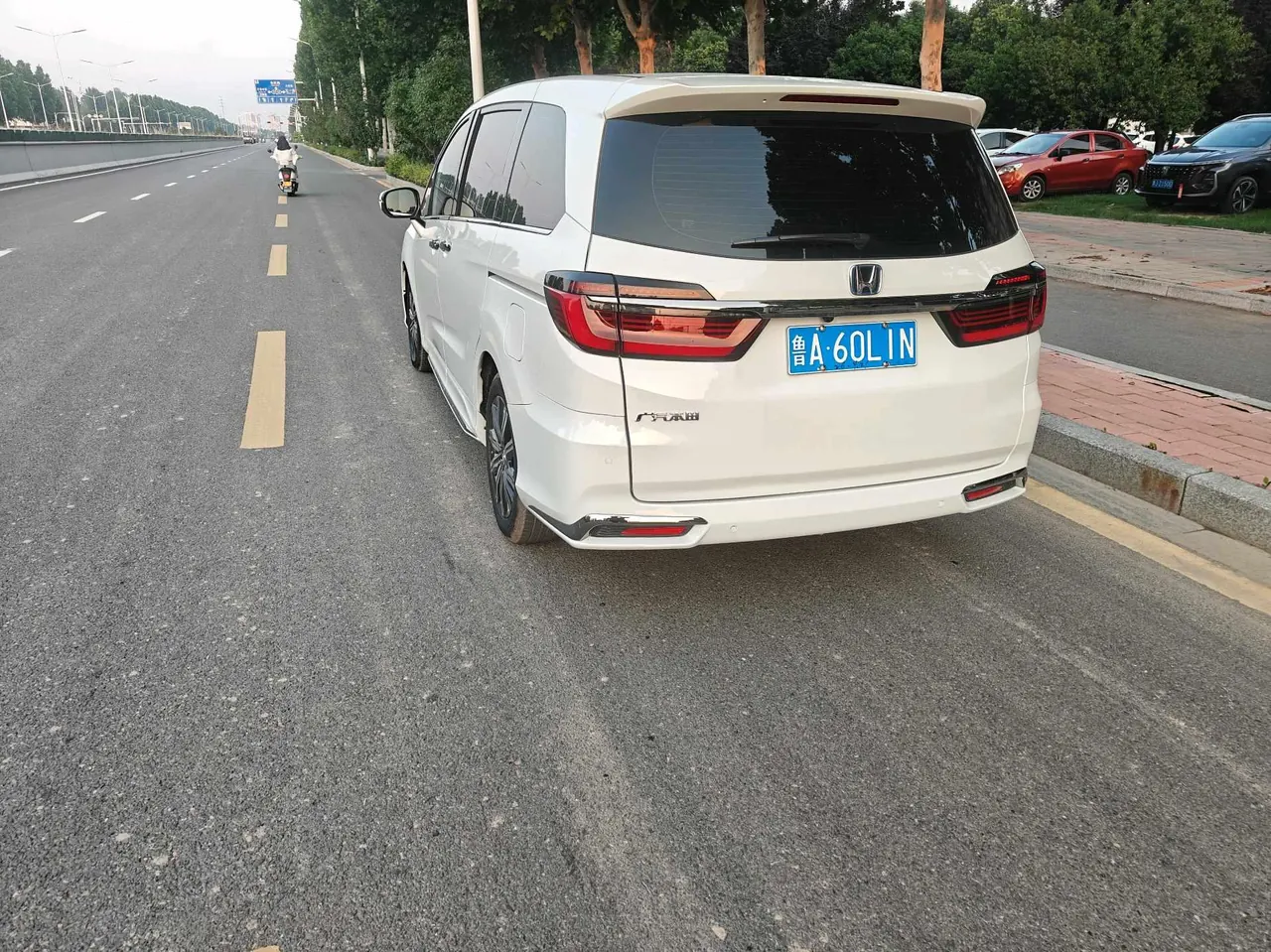 Honda 2026 Odyssey Hybrid 2.0 Stepless Sharp and Pleasant Edition Automatic Gear 3