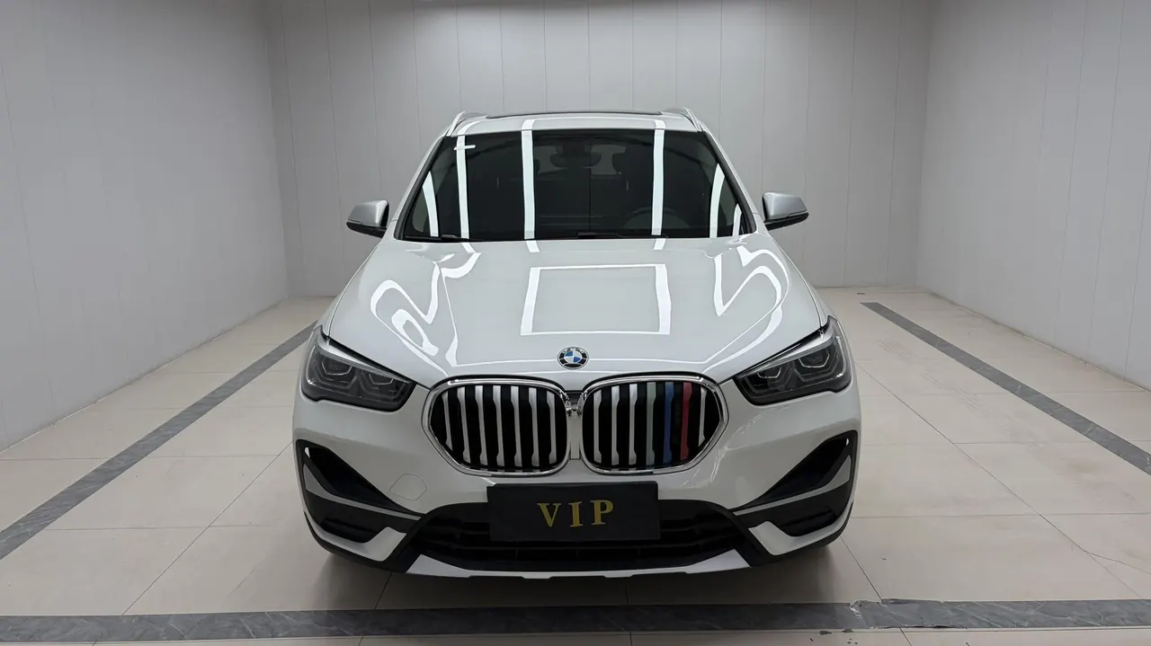 BMW 2022 X1 sDrive20Li 1.5T fashion automatic gear 2