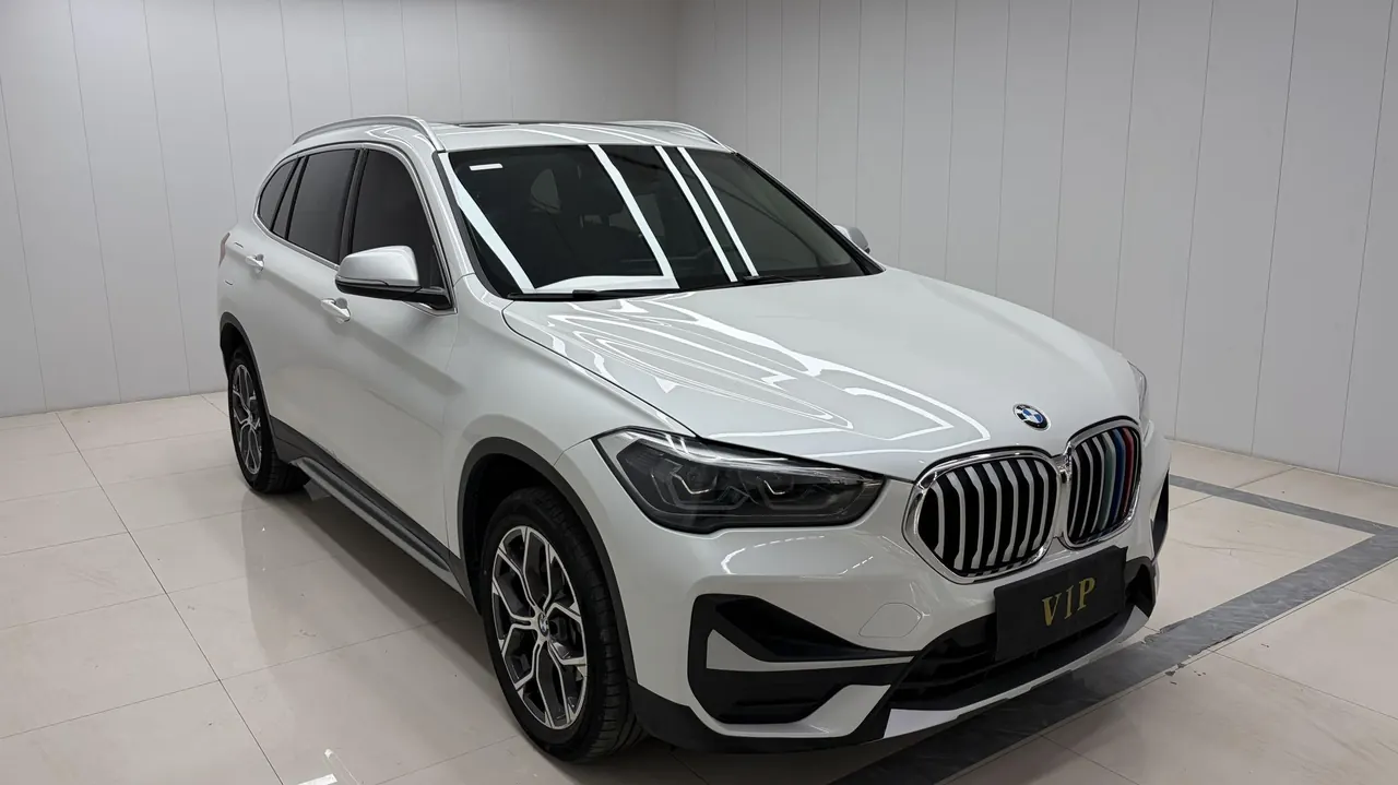 BMW 2022 X1 sDrive20Li 1.5T fashion automatic gear 3