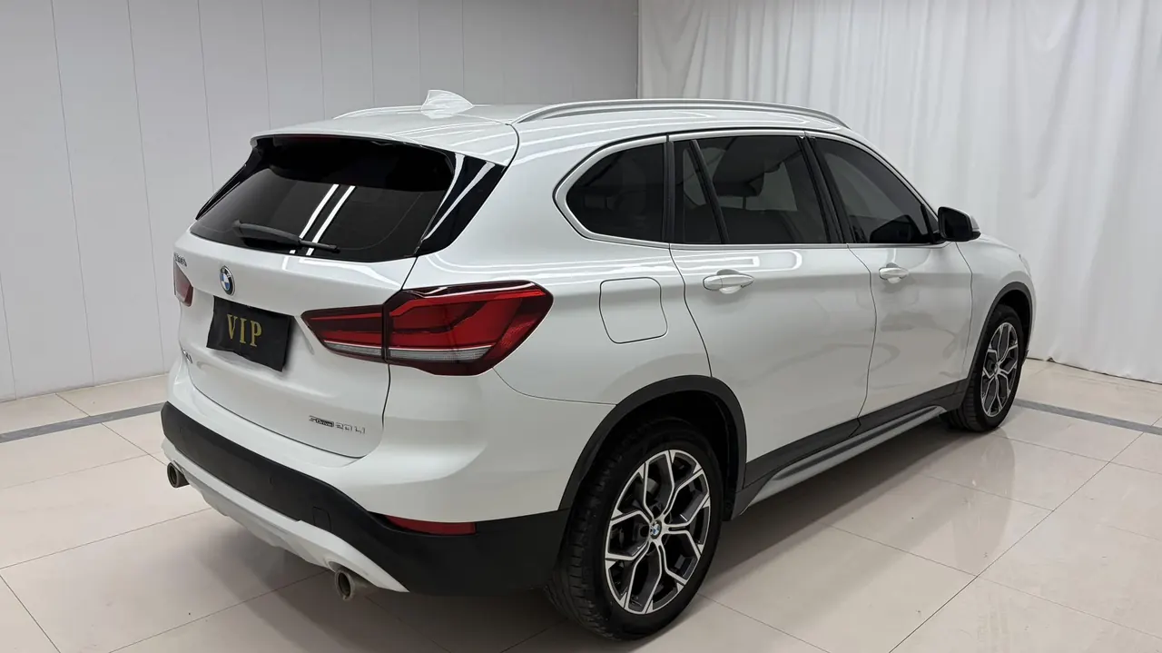 BMW 2022 X1 sDrive20Li 1.5T fashion automatic gear 6