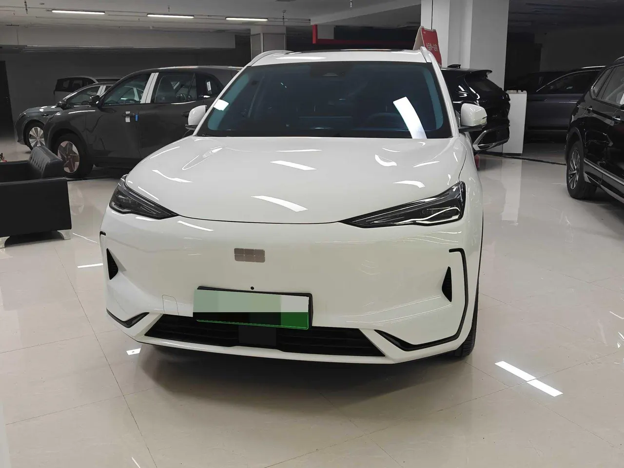 Geely Galaxy 2026 E 5 530km Discovery Edition Automatic Gear 2