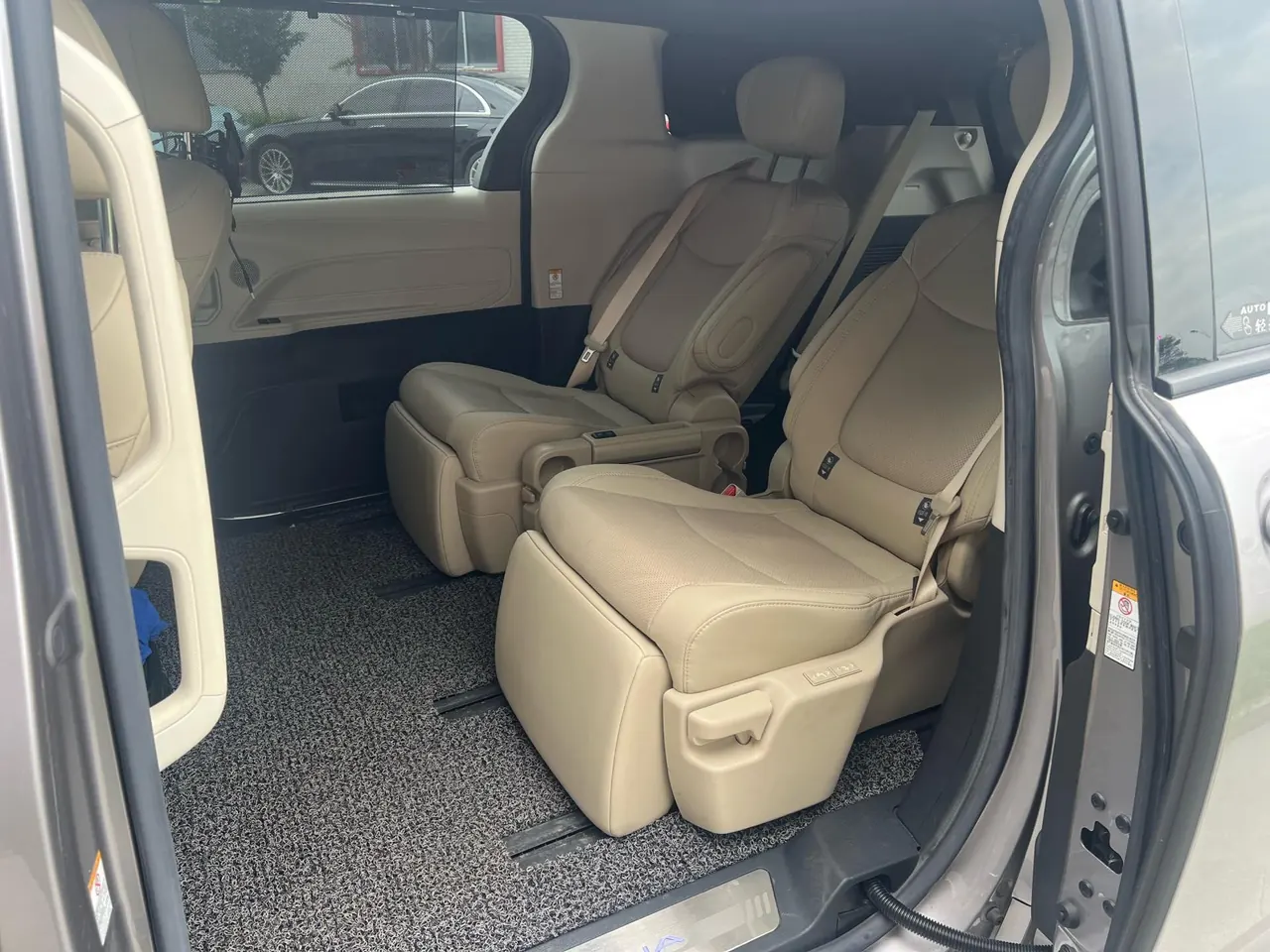 Toyota 2023 Sana 2.5 Stepless Extreme Edition Automatic Transmission 5