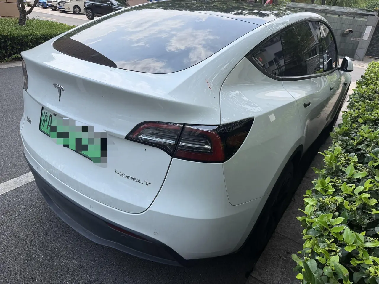Tesla 2023 Model Y long endurance all-wheel drive version automatic transmission 2