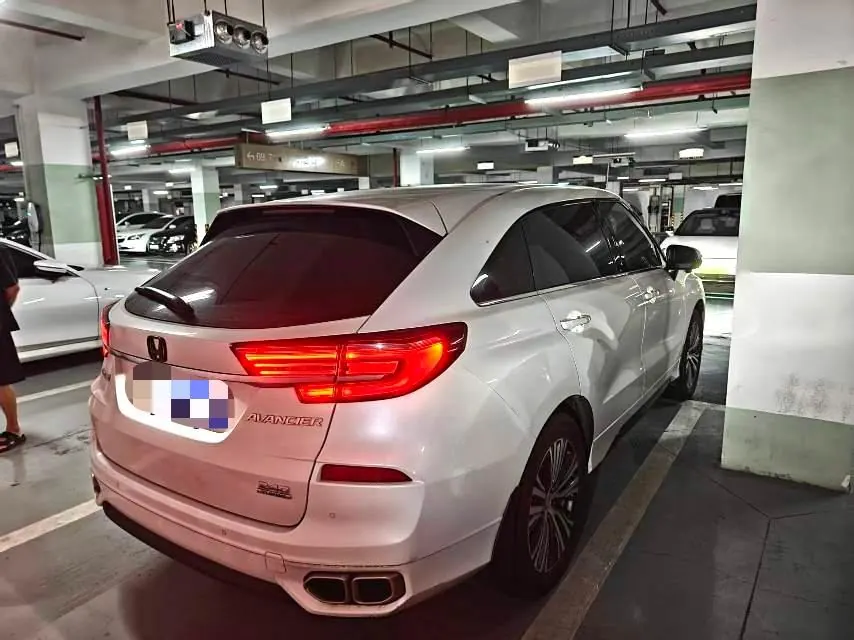 Honda 2020 Crown Road 1.5T Stepless 240TURBO Two-Drive Premium Edition Automatic Gear 2