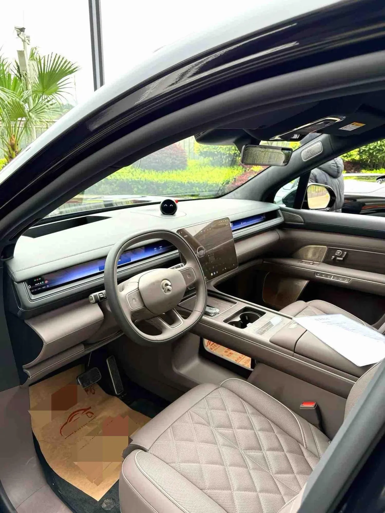 NIO 2026 ES8 6-seat executive deluxe automatic gear 8