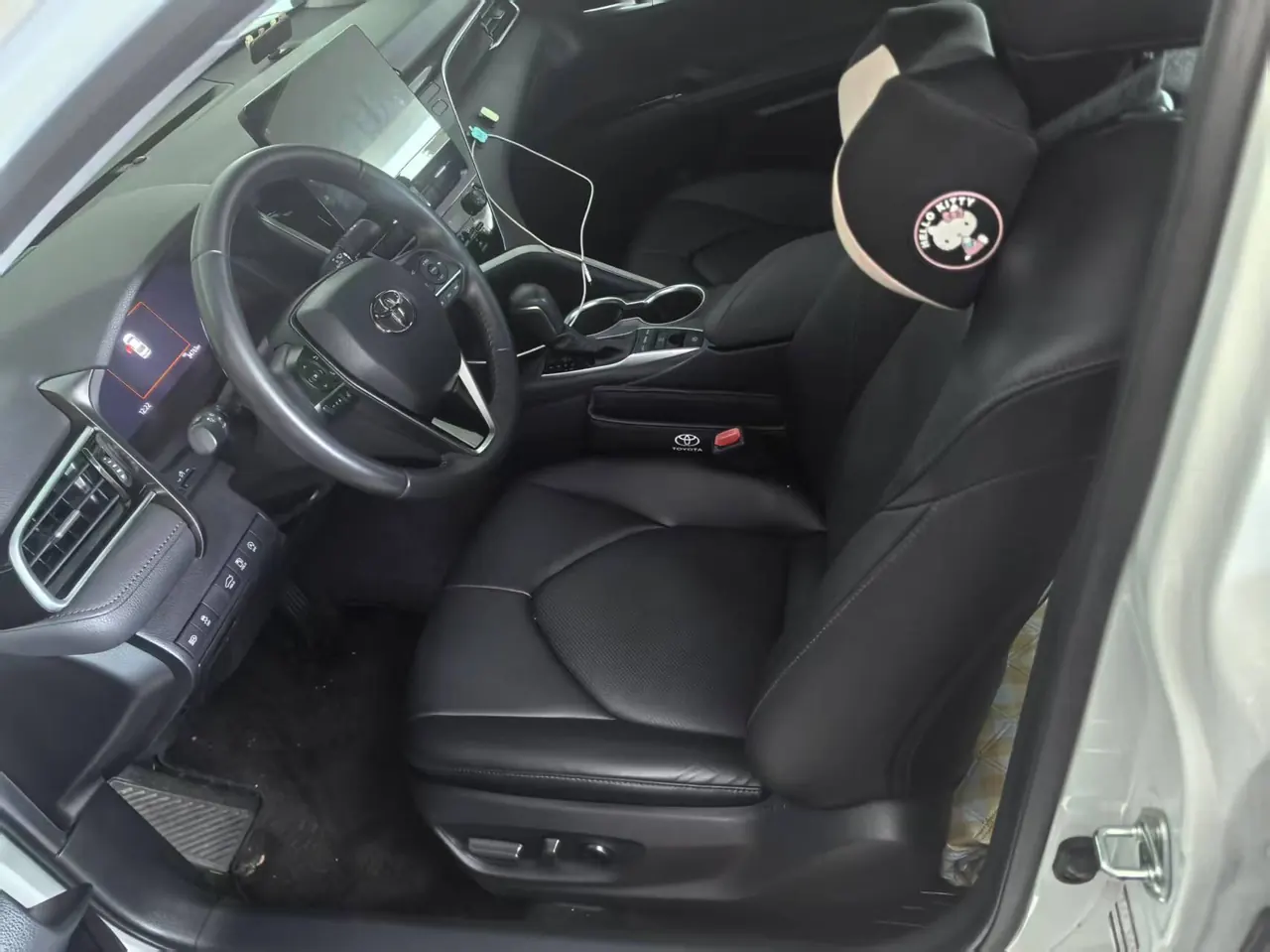 Toyota 2021 Camry 2.5G Deluxe Edition Automatic Gear 3