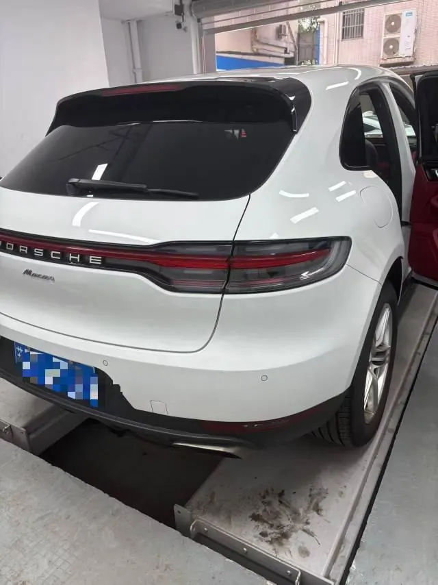 Porsche Macan (Imported) 2020 Macan 2.0T Automatic Gear 3