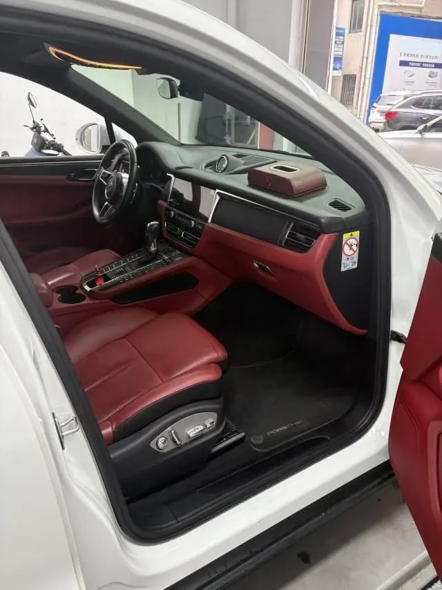 Porsche Macan (Imported) 2020 Macan 2.0T Automatic Gear 5