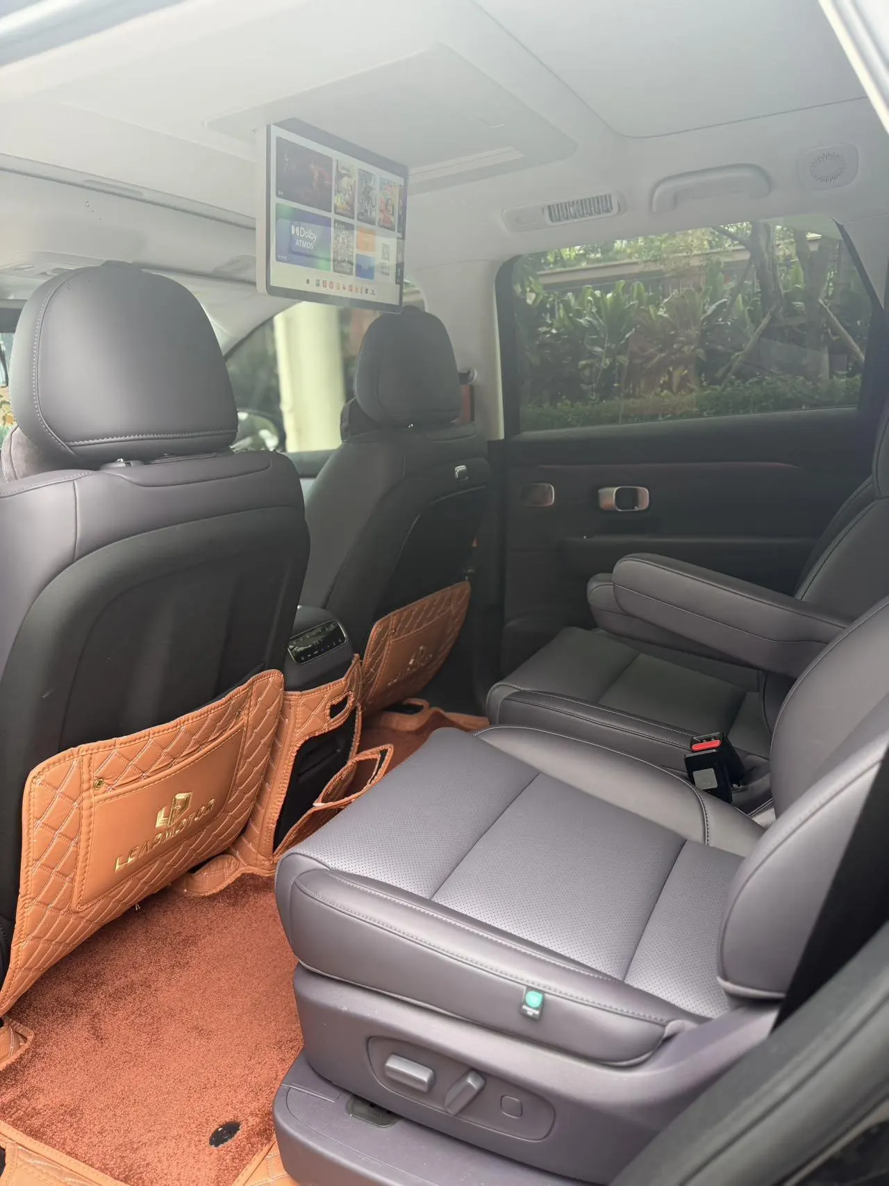 Leapmotor 2026 C 16 280 Laser Radar Zhizun Edition 6-seat Automatic Gear 4