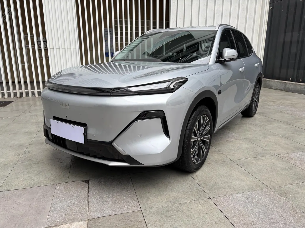 Open image lightbox: Geely Galaxy 2026 Starship 7 EM-i 1.5 135km Starship Edition Automatic Gear