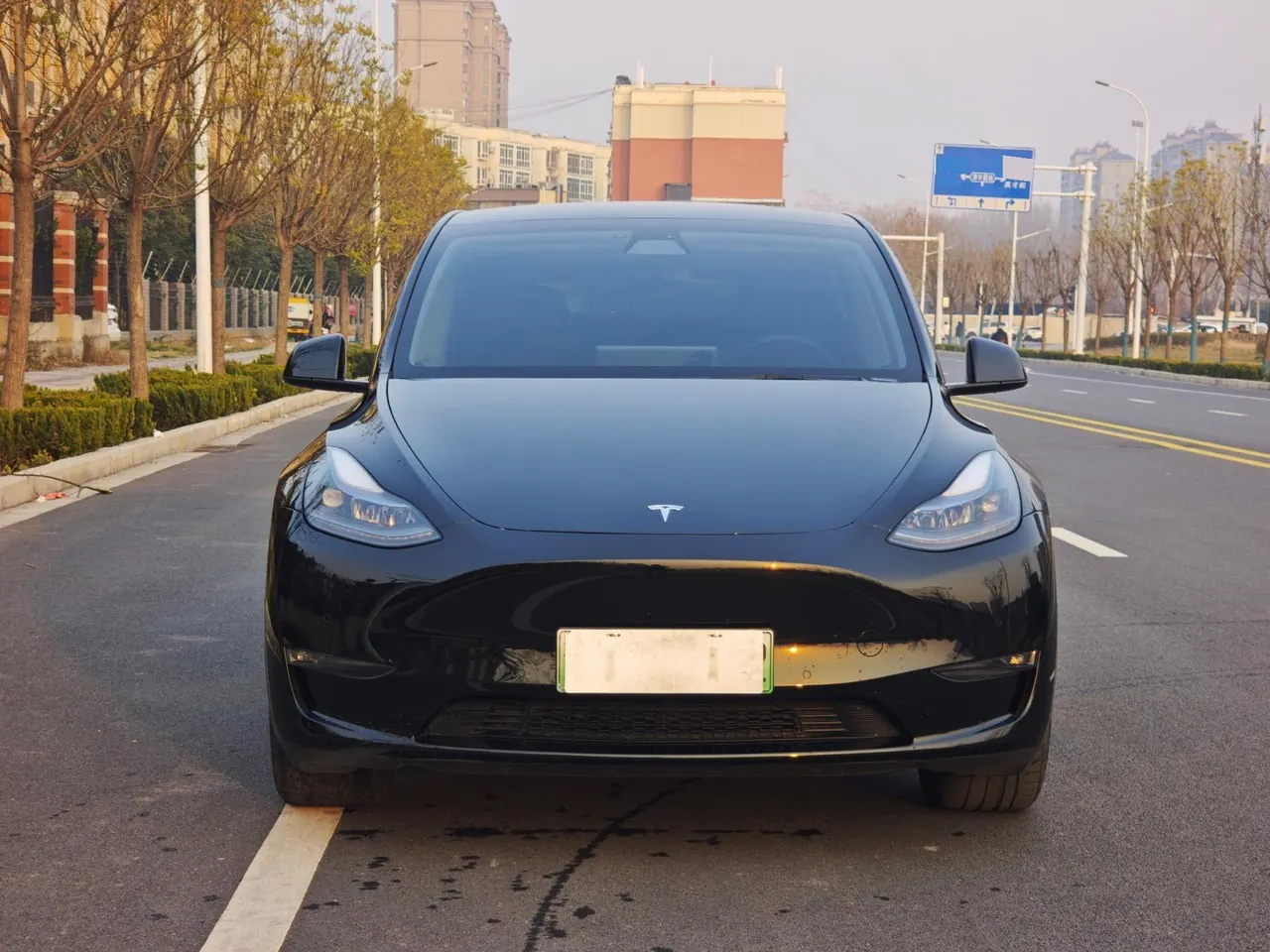 Tesla 2022 Model Y rear-wheel drive version (facelift) automatic gear 2