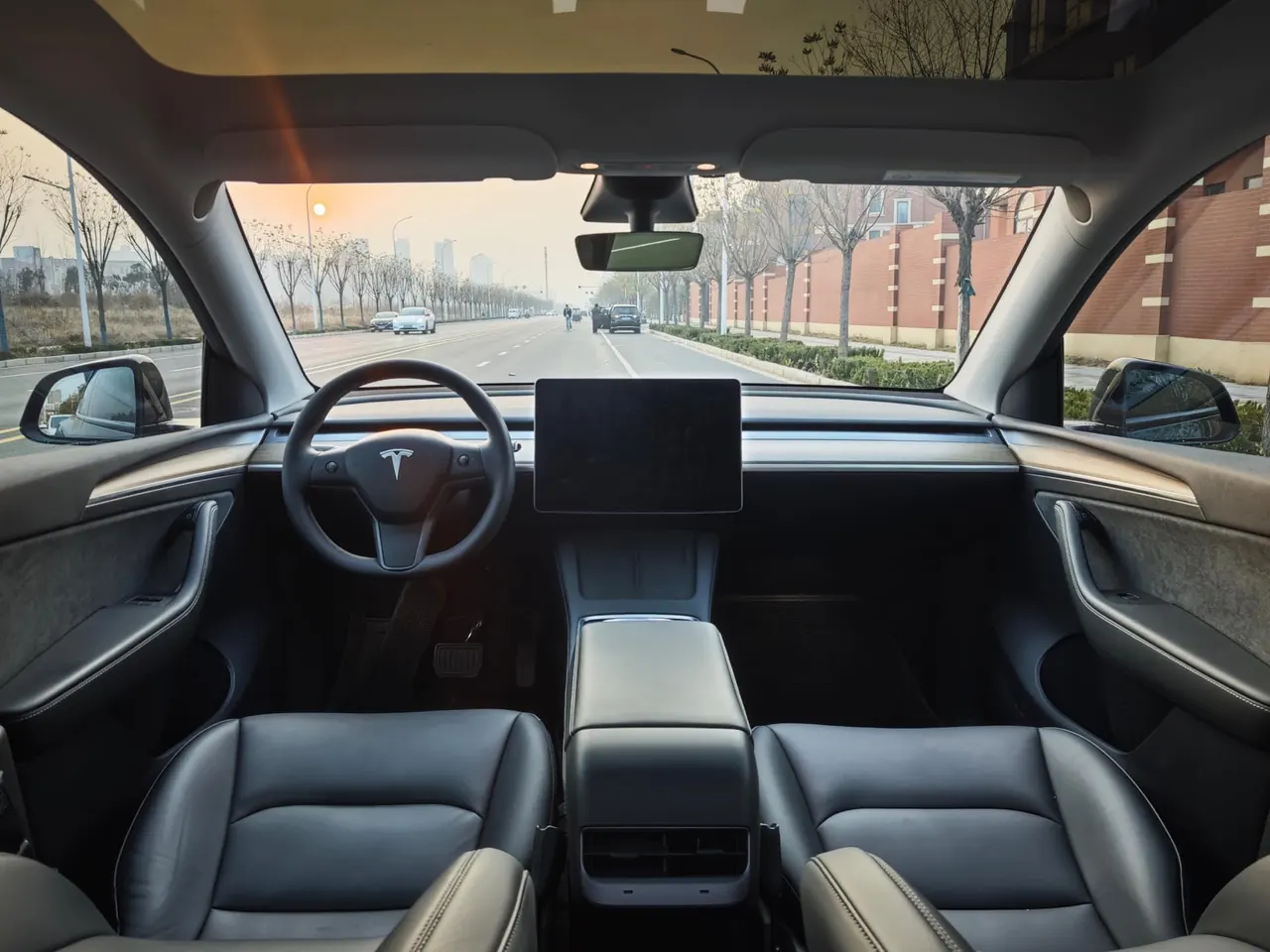 Tesla 2022 Model Y rear-wheel drive version (facelift) automatic gear 4