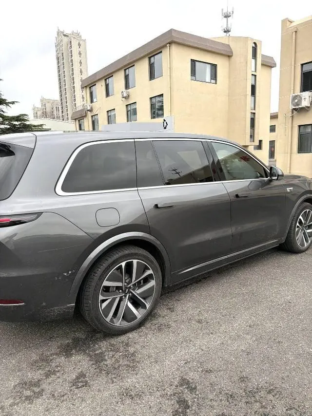 Li 2022 L9 1.5T Max Edition Automatic Gear 3