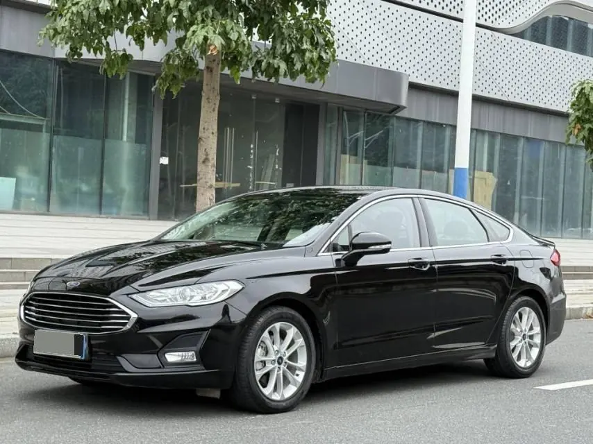 Open image lightbox: Ford 2020 Mondeo 1.5T EcoBoost 180 Luxury Automatic Gear