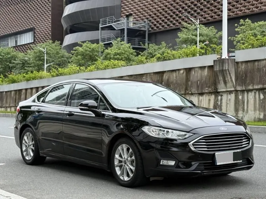 Ford 2020 Mondeo 1.5T EcoBoost 180 Luxury Automatic Gear 3