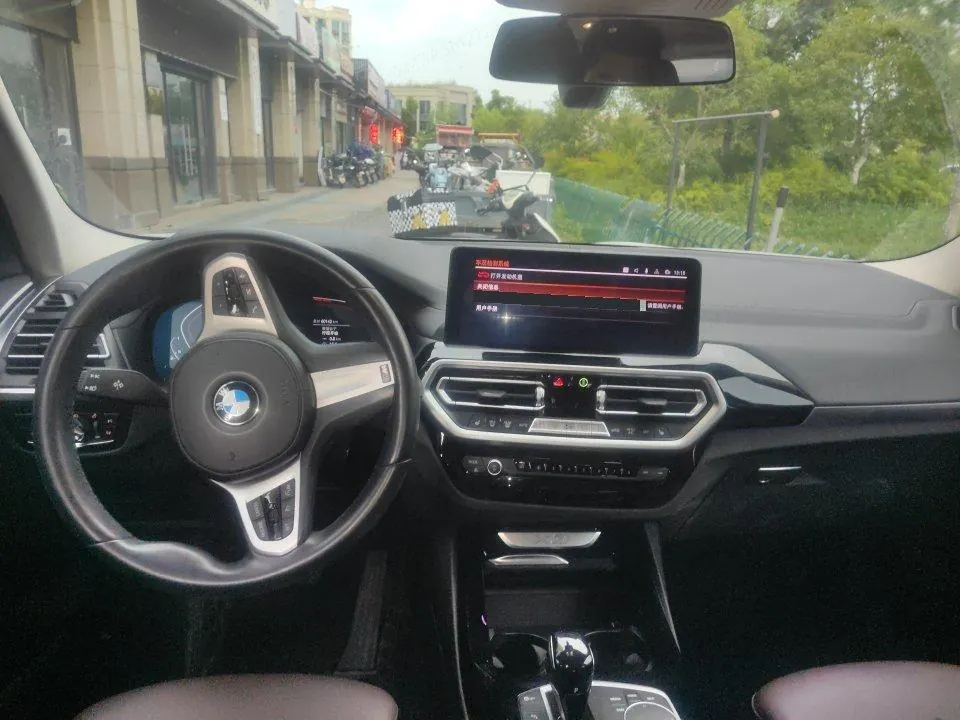 BMW 2022 X3 xDrive25i 2.0T M sports suit automatic gear 3