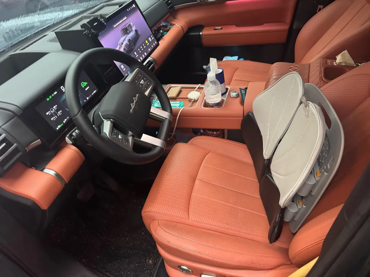 FangChengBao 2025 titanium 7 1.5T stepless 190KM four-wheel drive Ultra version of automatic gear 3
