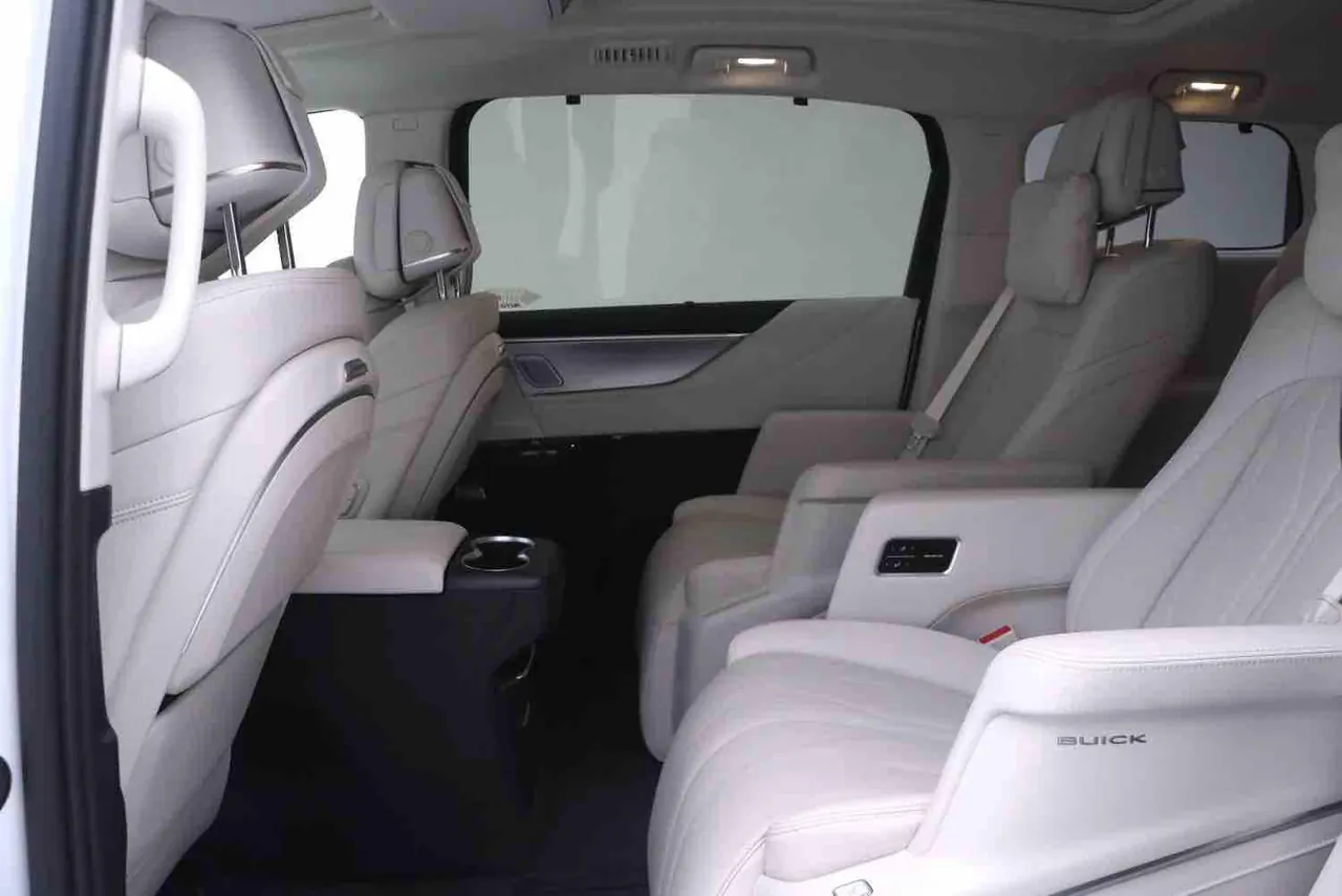 Buick 2024 GL8 Lu Zun PHEV 1.5T Exclusive Edition 7-seat Automatic Gear 5