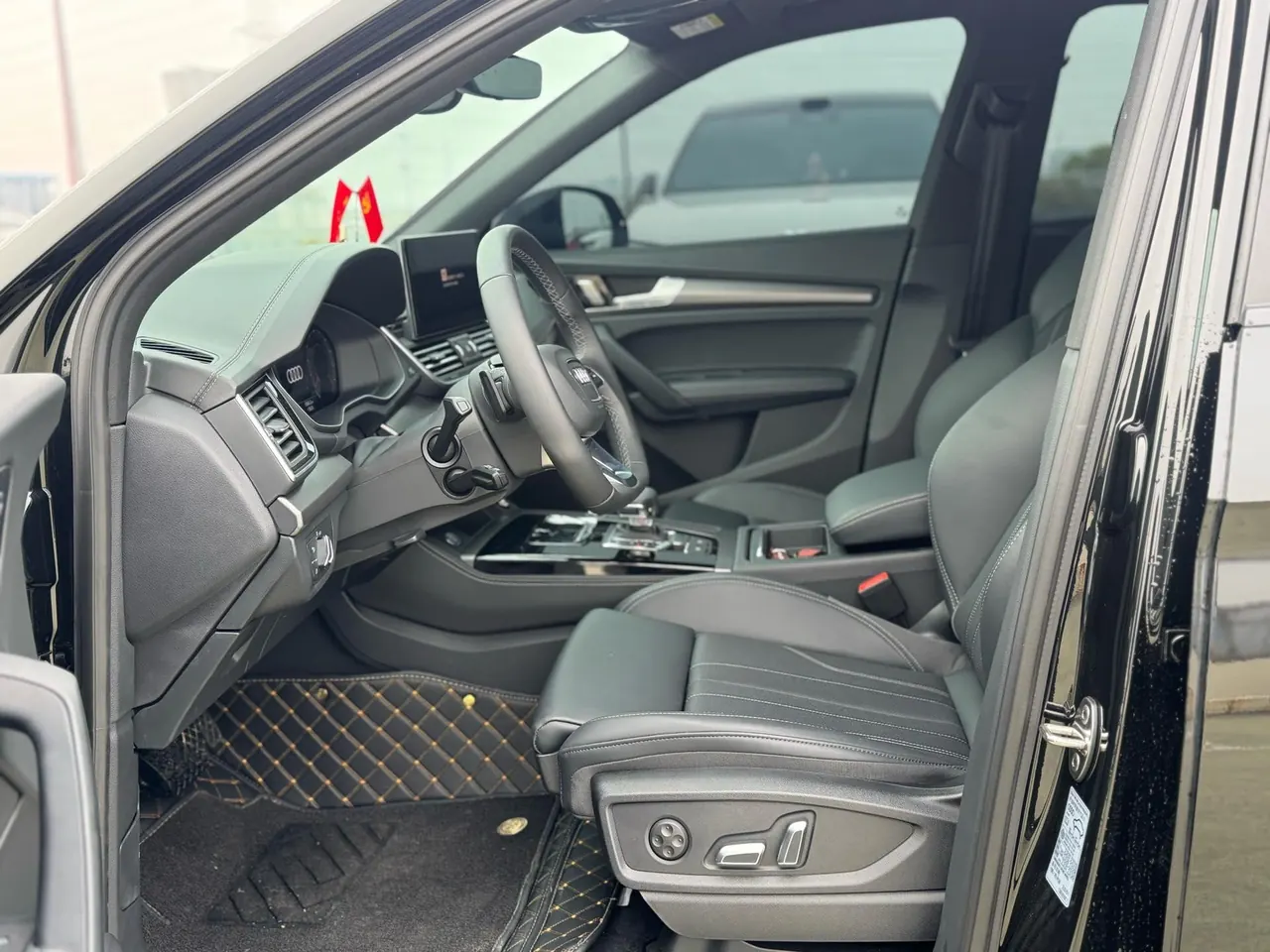 Audi 2026 Q5L 2.0TFSI 40TFSI 45th Anniversary Collection Edition Quattro Deluxe Dynamic Automatic 11