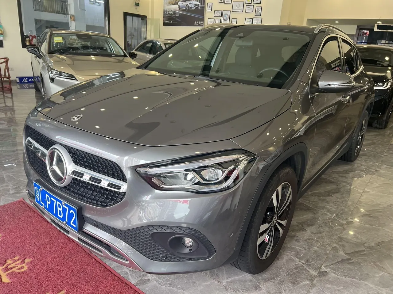 Open image lightbox: Mercedes Benz 2022 GLA 220 2.0T automatic gear