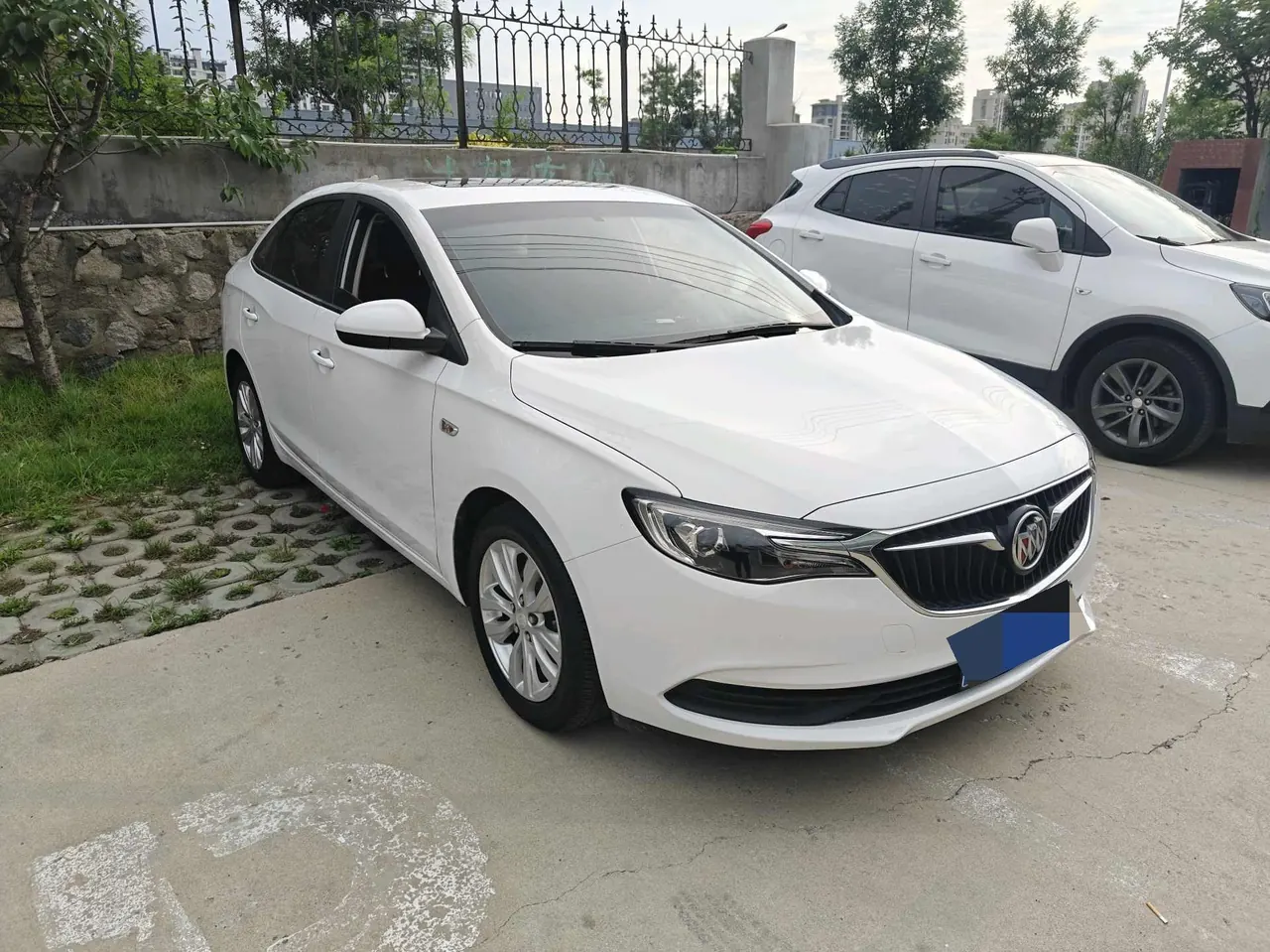 Buick 2020 Yinglang 1.5 model elite automatic transmission 3