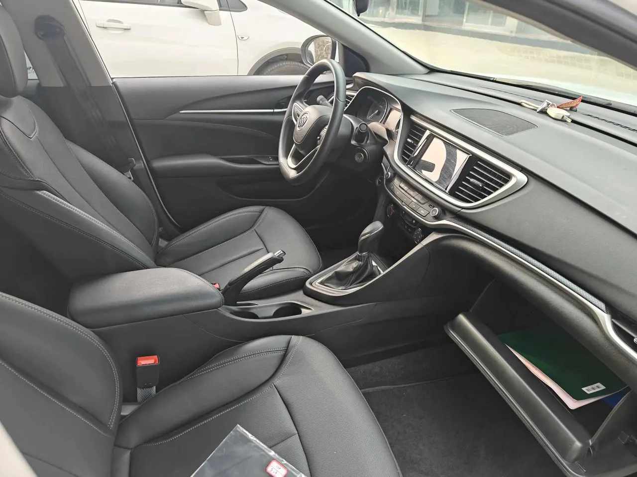 Buick 2020 Yinglang 1.5 model elite automatic transmission 5