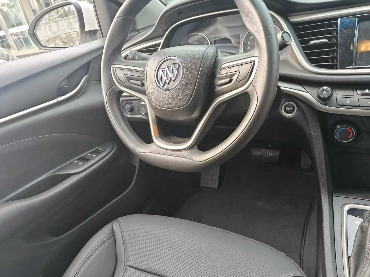 Buick 2020 Yinglang 1.5 model elite automatic transmission 7