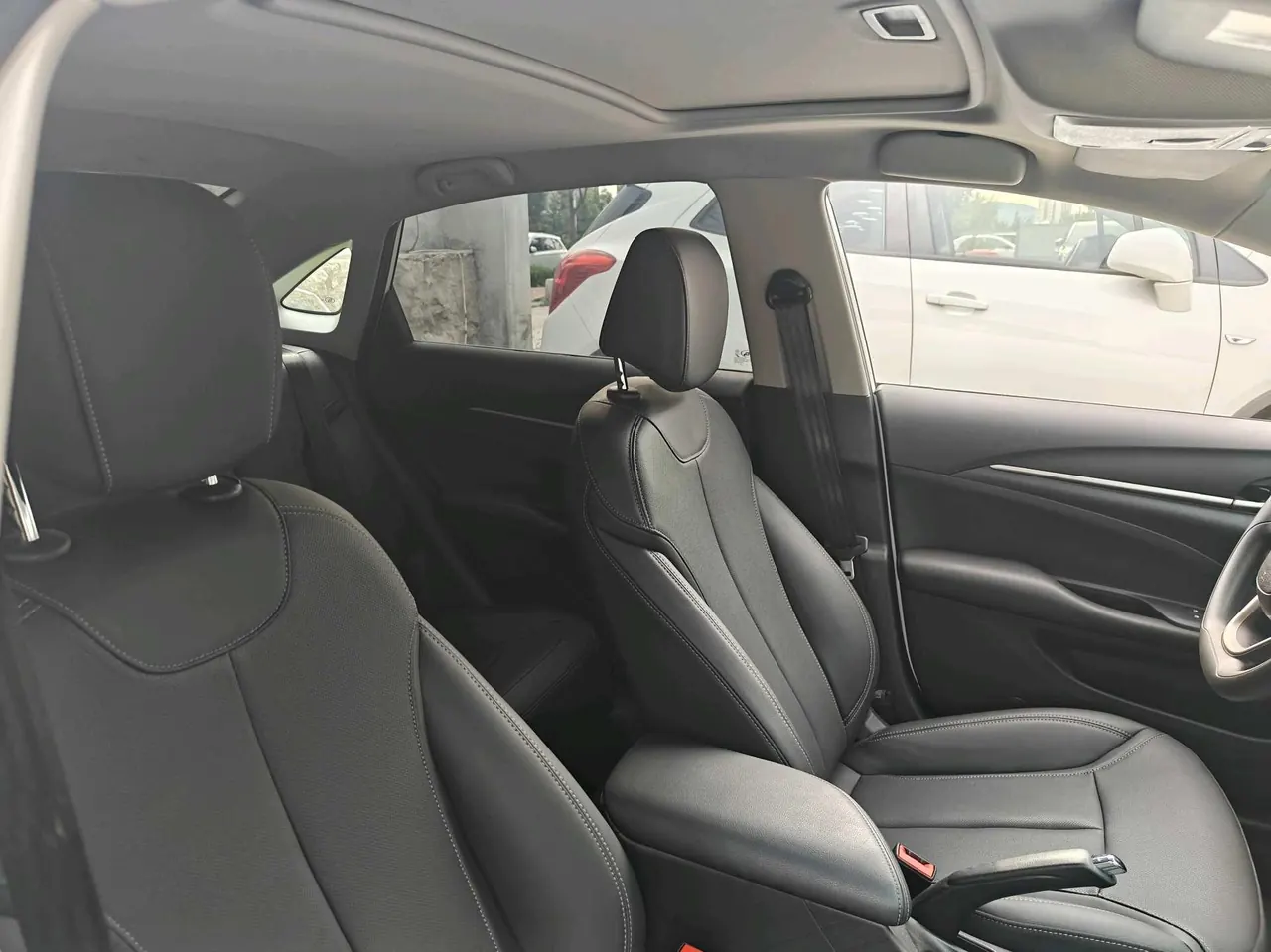 Buick 2020 Yinglang 1.5 model elite automatic transmission 9