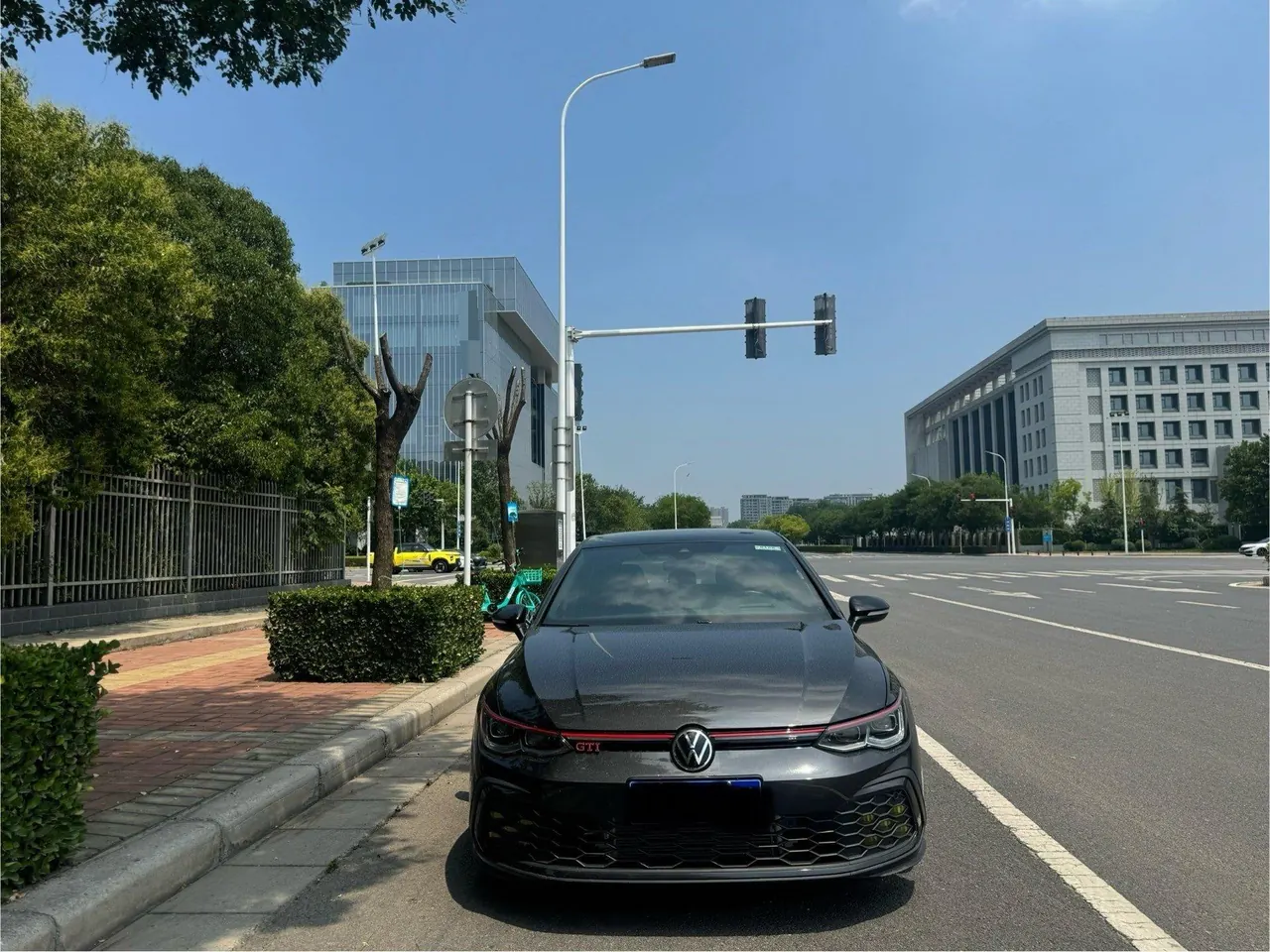 Volkswagen 2021 Golf GTI 2.0TSI Automatic 2