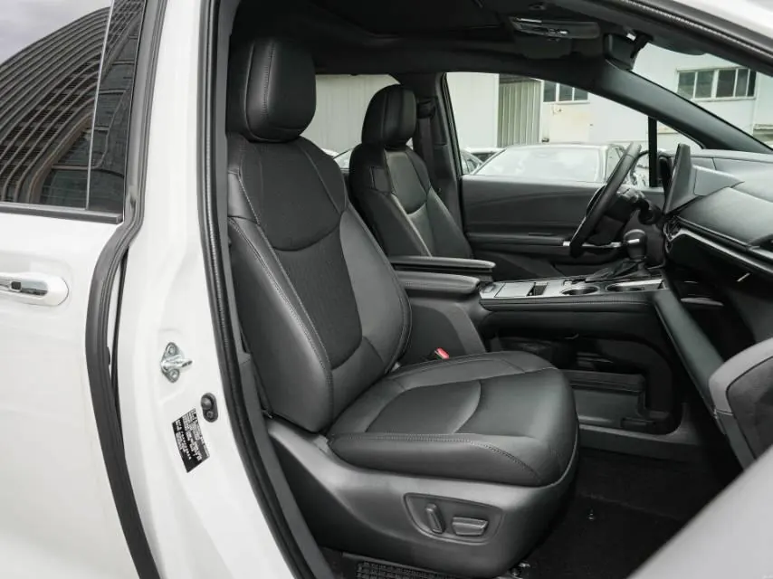 Toyota 2026 Sana 2.5 Stepless Four-wheel Drive Premium Edition Automatic Transmission 4