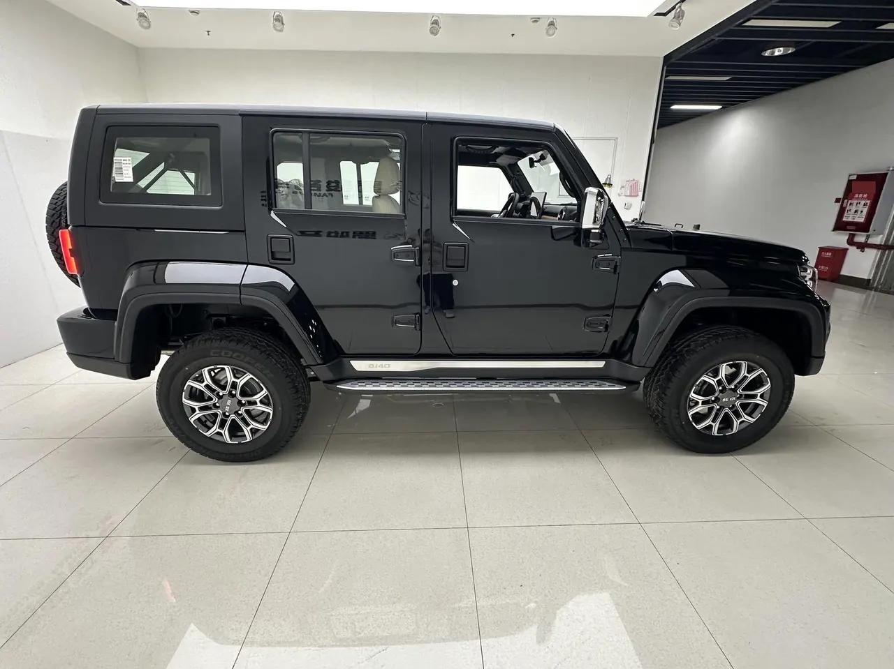 Beijing 2026 BJ40 2.0T Explorer automatic gear 12