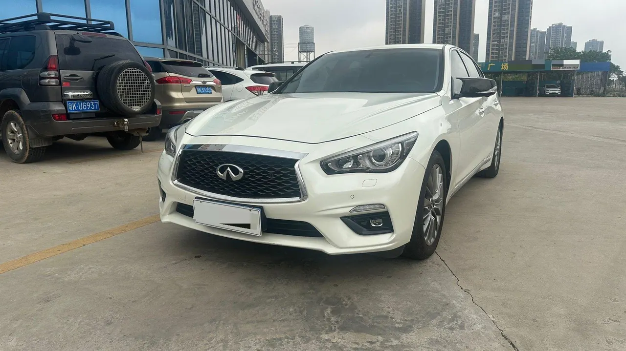 Открыть галерею: Infiniti 2021 Q50L 2.0T into the exclusive version of automatic gear