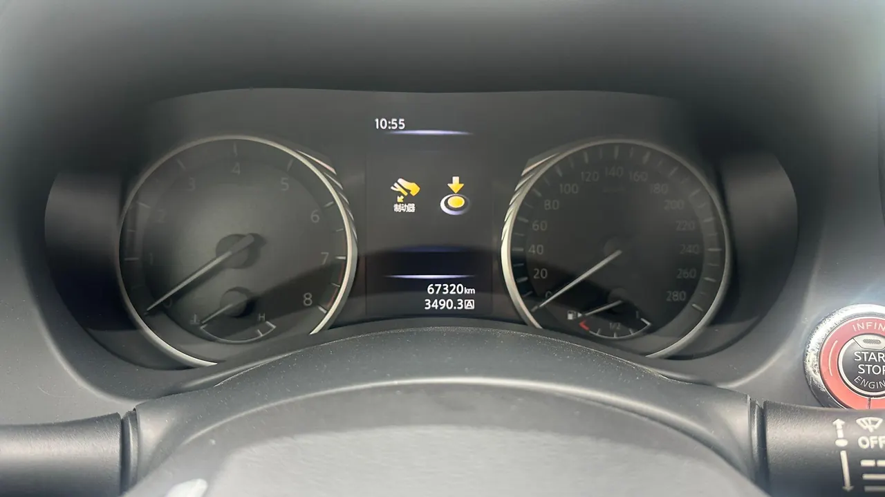 Infiniti 2021 Q50L 2.0T into the exclusive version of automatic gear 9