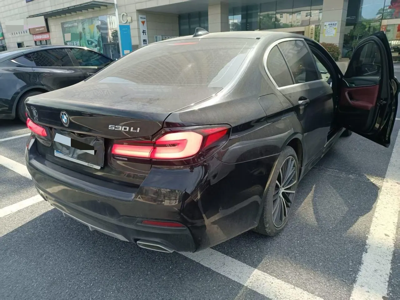 BMW 5 Series 2021 530Li 2.0T Leading M Sports Suit Automatic Gear 3