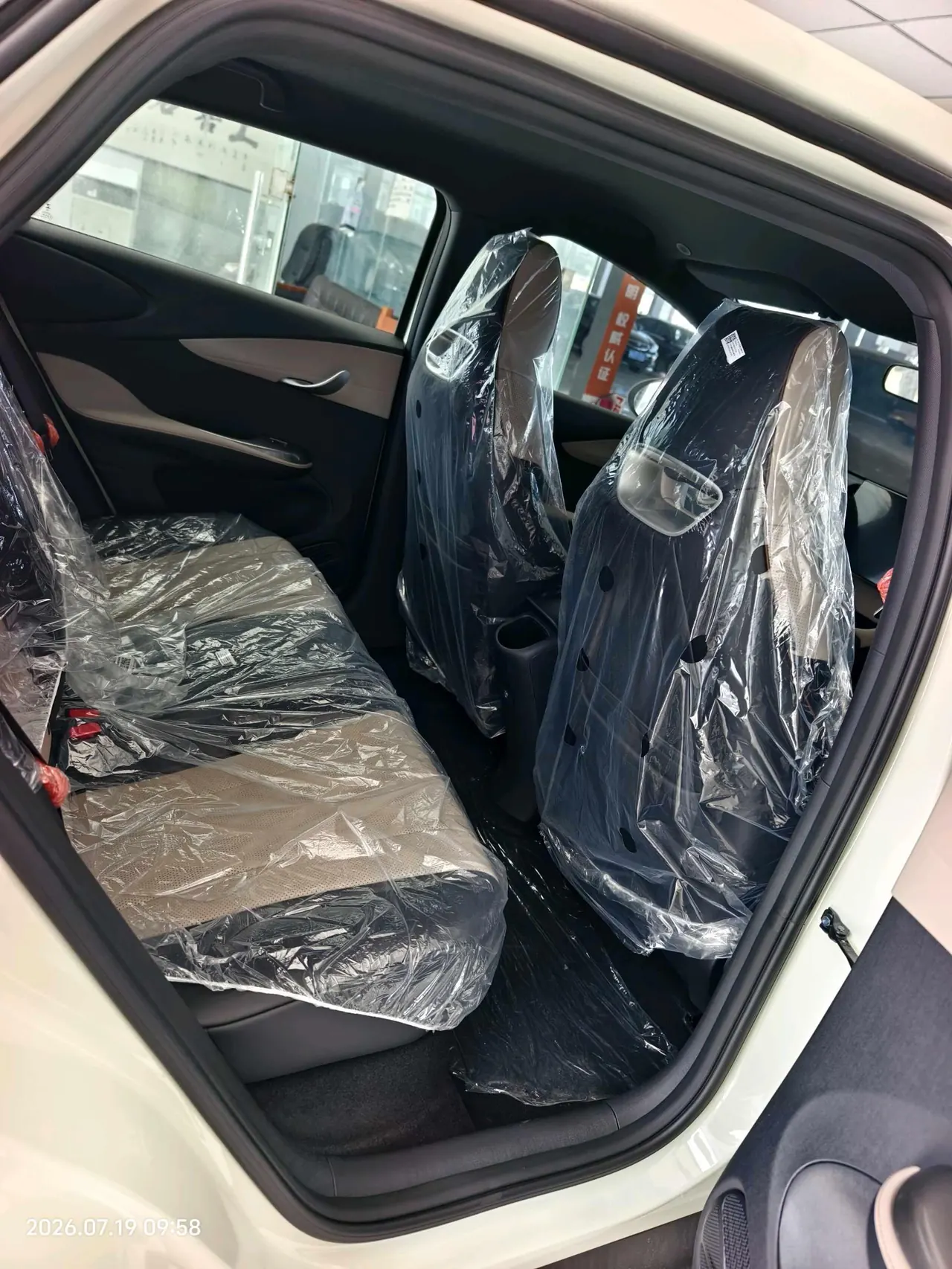 BYD 2025 Dolphins 420km Free Edition Automatic 8