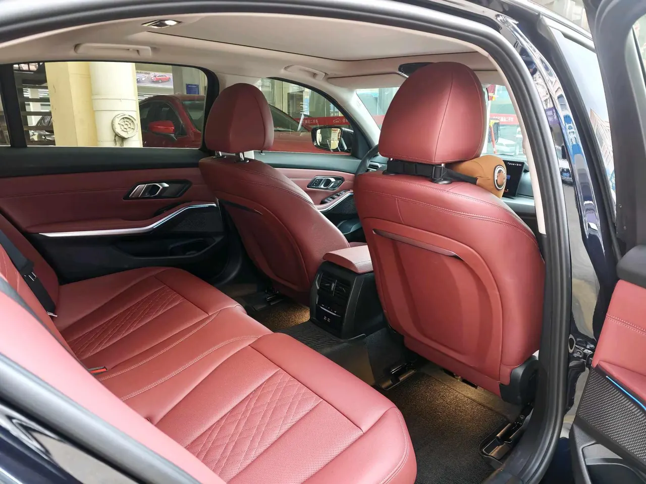 BMW 2025 i3 eDrive 35 L automatic gear 4