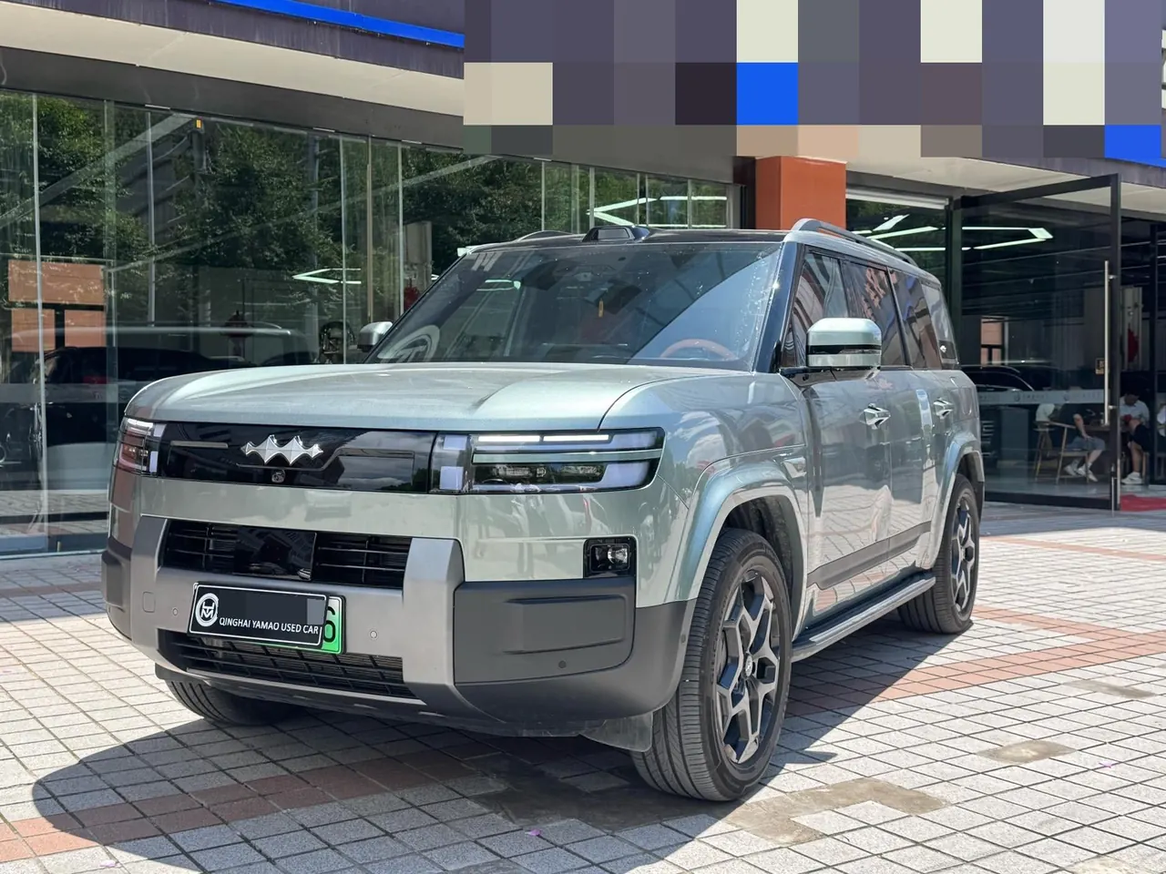 打开图片灯箱:FangChengBao 2025 titanium 7 1.5T stepless 190KM four-wheel drive Ultra version of automatic gear