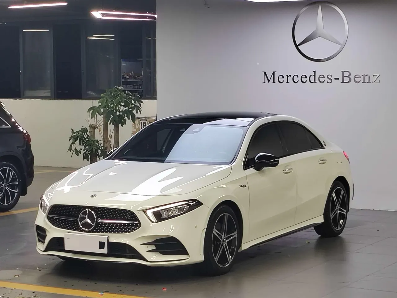 Open image lightbox: Mercedes Benz Class A 2020 A 220 L 4MATIC 2.0T Sports (Modified) Automatic Gear