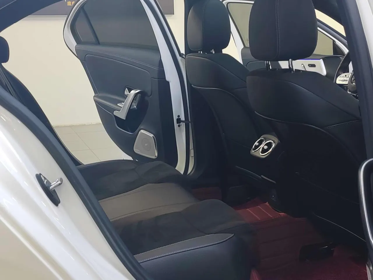 Mercedes Benz Class A 2020 A 220 L 4MATIC 2.0T Sports (Modified) Automatic Gear 12