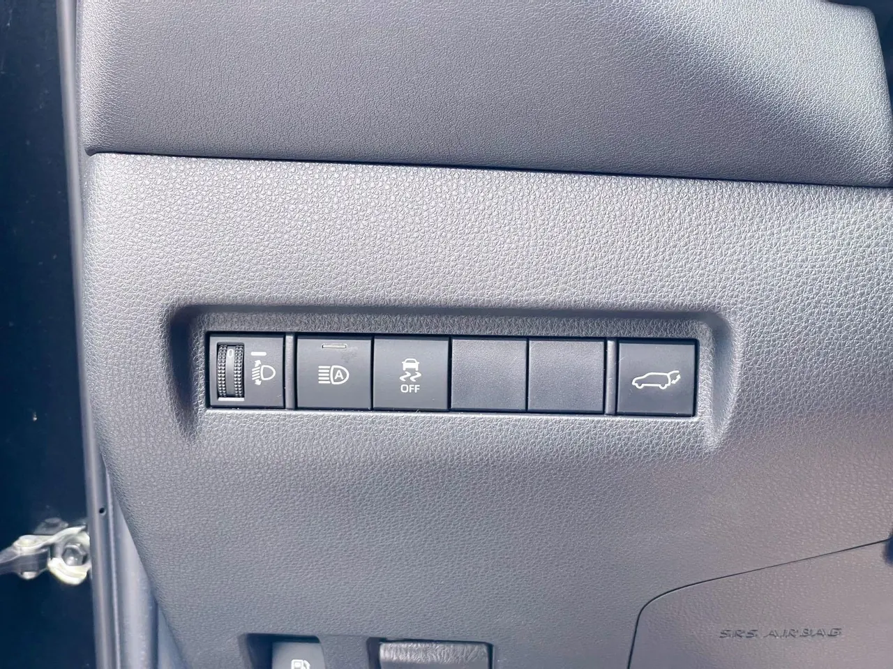 Toyota 2023 Weisa Dual Engine 2.5 Stepless Intelligent Electric Hybrid Two-Drive Premium Edition Automatic Gear 19