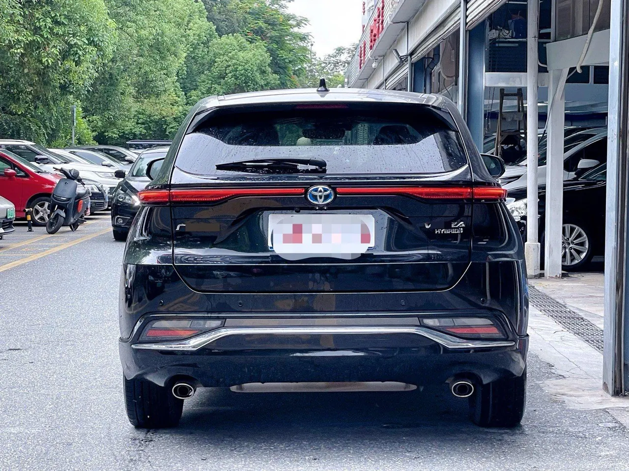 Toyota 2023 Weisa Dual Engine 2.5 Stepless Intelligent Electric Hybrid Two-Drive Premium Edition Automatic Gear 5
