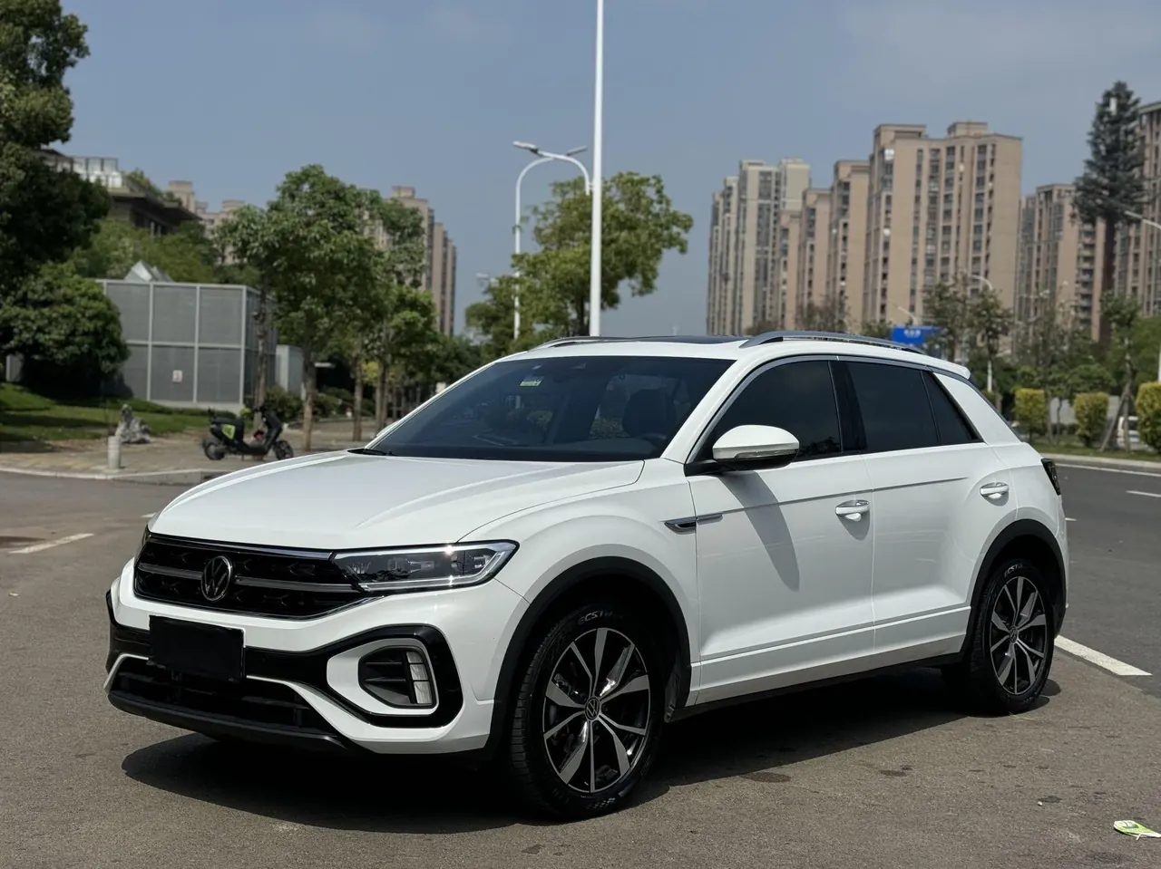 Open image lightbox: Volkswagen 2025 Tange 1.5TSI 300TSI Two-Drive Chen Guang Edition (Modified) Automatic Gear