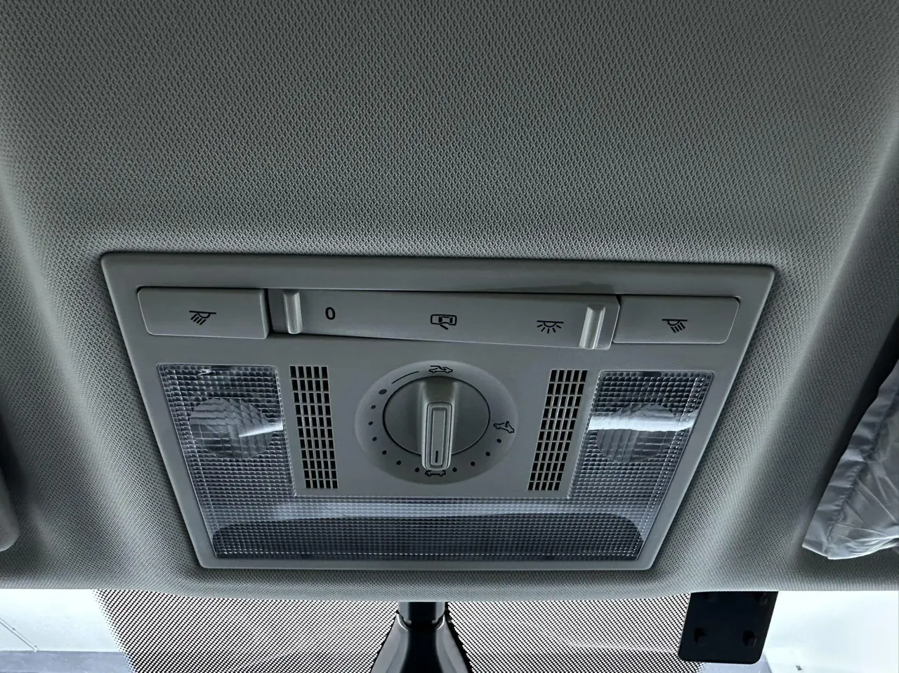 Skoda 2022 Komick 1.5 Comfortable Edition Automatic Gear 14