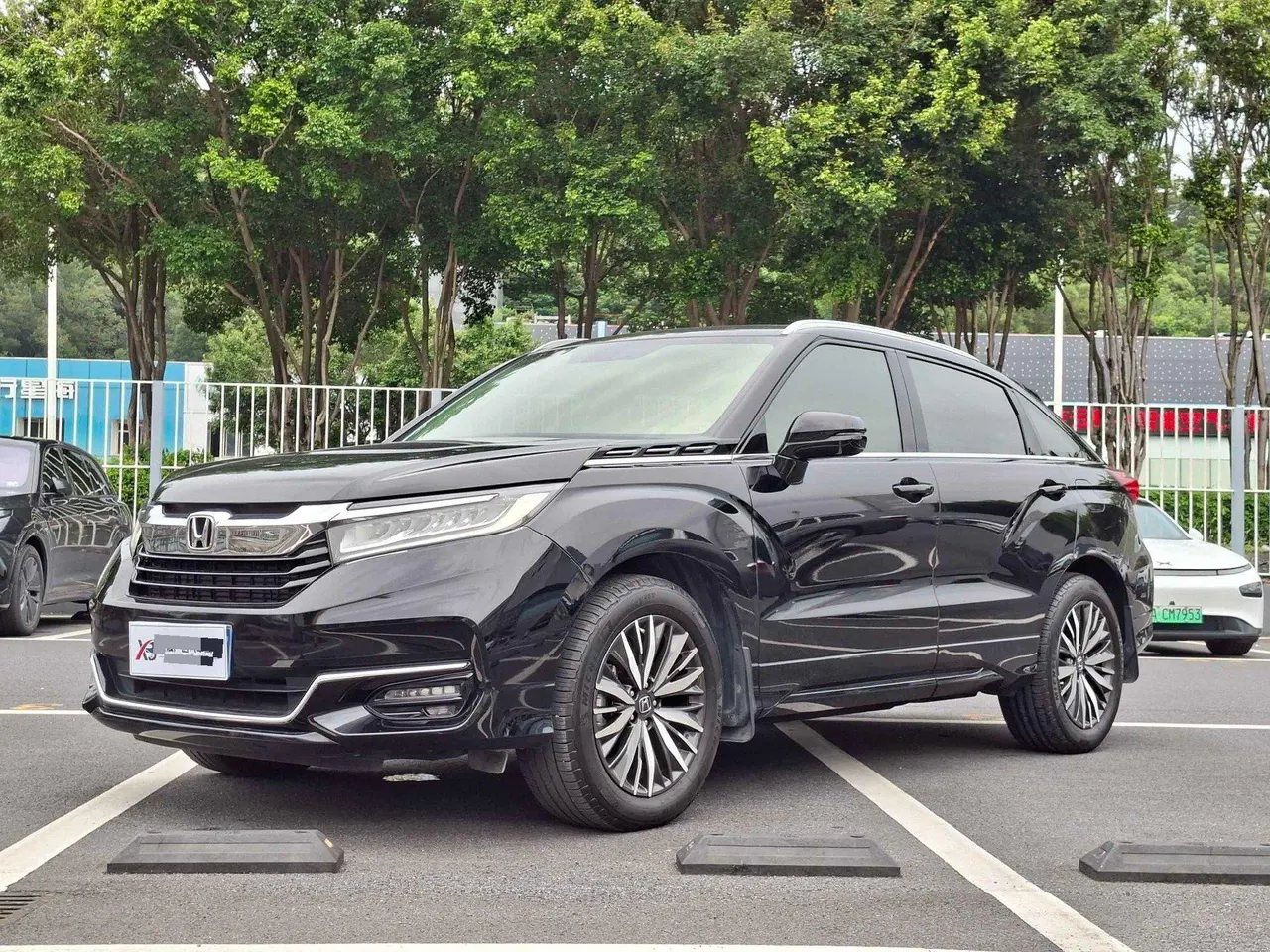 Открыть галерею: Honda 2020 crown road 2.0T 370TURBO four-wheel drive exclusive edition two-color automatic gear