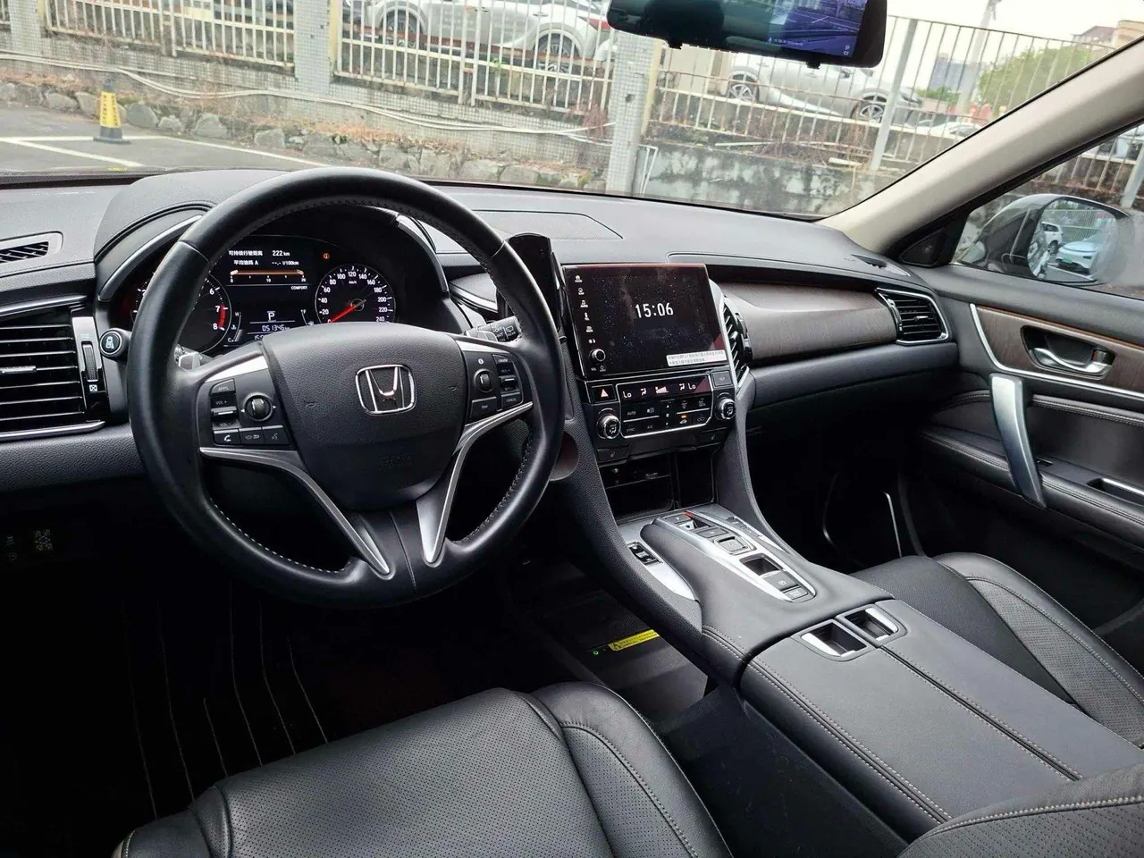 Honda 2020 crown road 2.0T 370TURBO four-wheel drive exclusive edition two-color automatic gear 4
