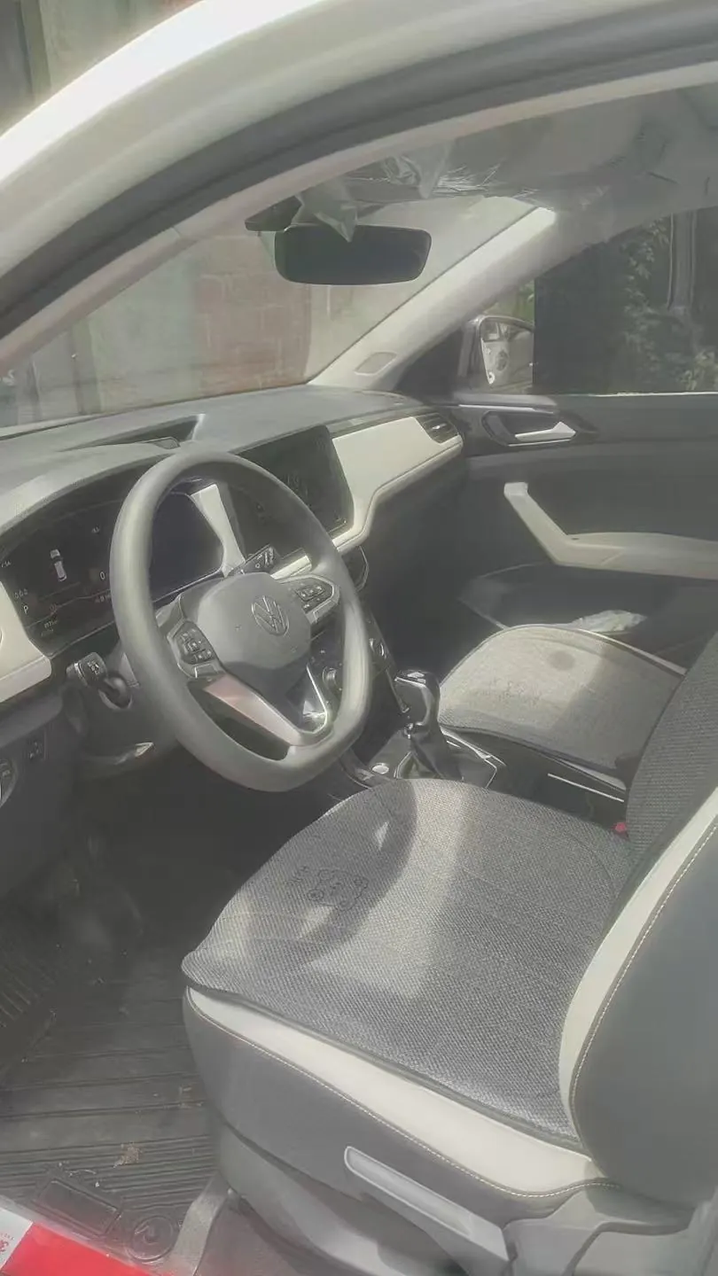 Volkswagen 2026 Tuyue Xinrui 1.5TSI 300TSI Sharp Edition Automatic Gear 3