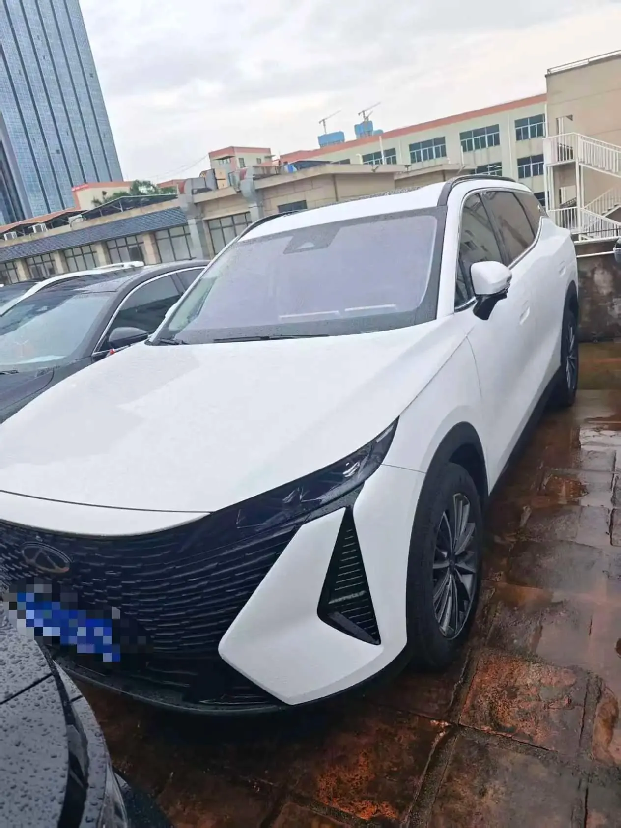 Open image lightbox: Chery 2026 Ruihu 7L 1.5T Zunshang Automatic Gear