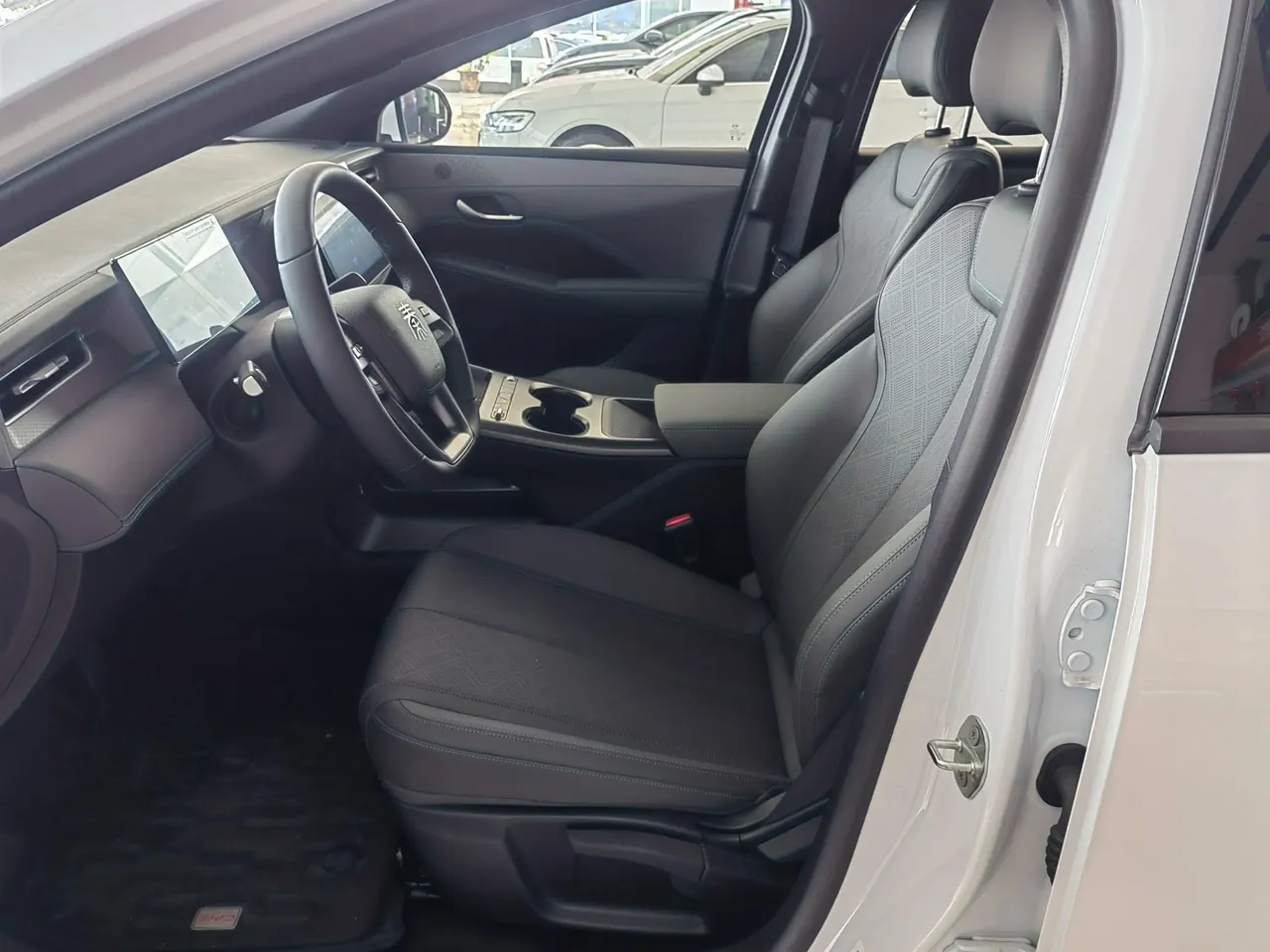 BYD 2026 Qin PLUS DM-i 1.5 CVT 128km Entry-Level Automatic 7